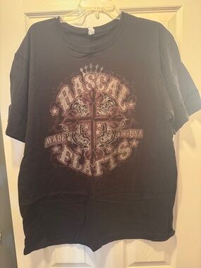 Rascal Flatts Graphic Band Tee - Black with Brown Print